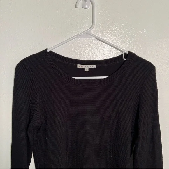 Red Haute Crewneck Sweater Black Asymmetric Hem M - Picture 2 of 8